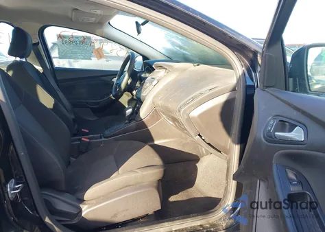 2016 Ford Focus Se z USA, uszkodzony, nr VIN 1FADP3F29GL208111